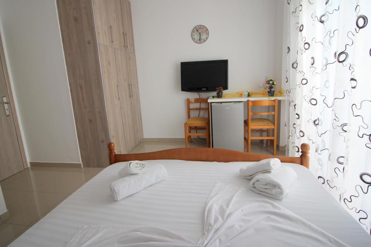 Eduart Apartments 2 Sarandë Eksteriør billede