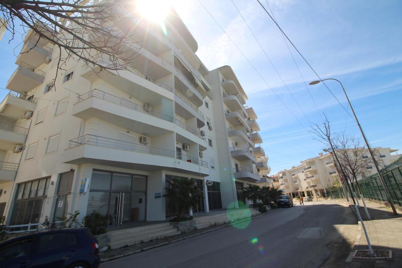 Eduart Apartments 2 Sarandë Eksteriør billede