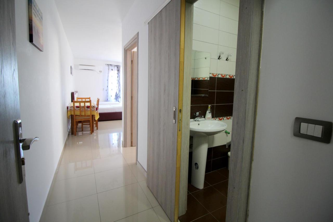 Eduart Apartments 2 Sarandë Eksteriør billede